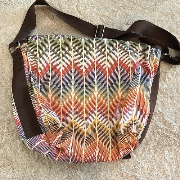 LeSportsac messenger bag - Picture 2 of 4